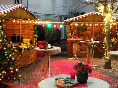 Weihnachtsfeier mit Weihnachtsmarkt 